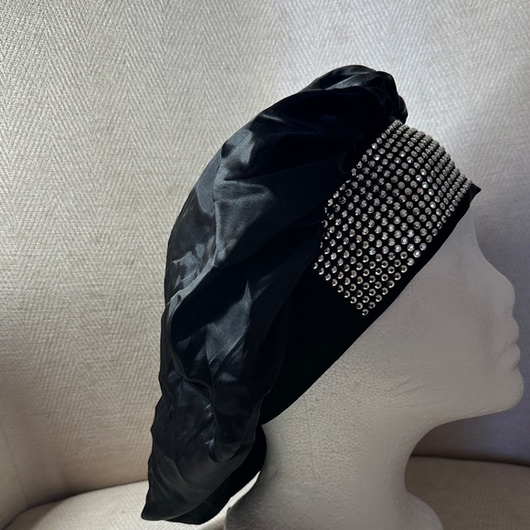 REVOLVE Black Satin Wide-Edge Bonnet - Picture 5 of 5